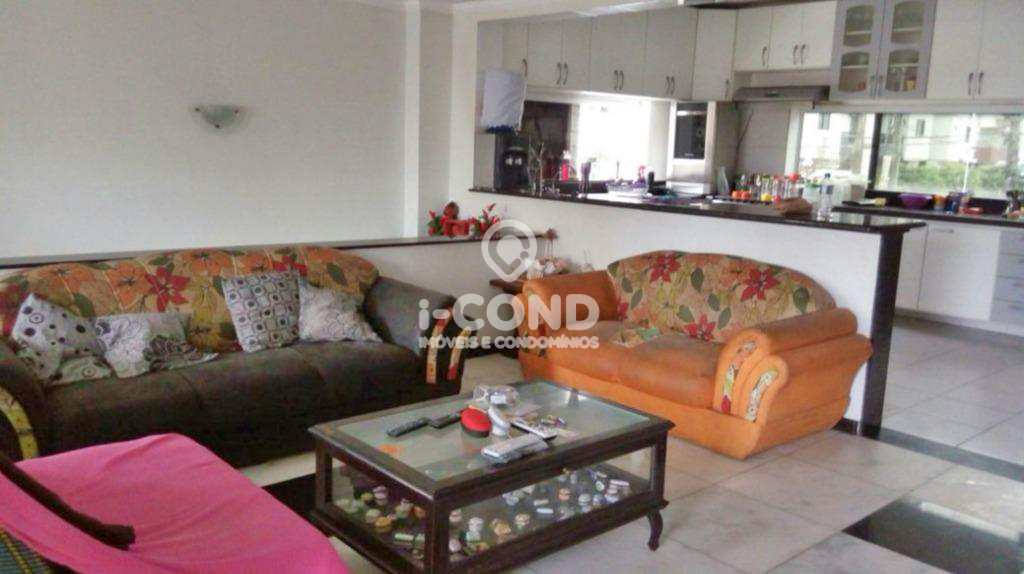 Sobrado em Praia Grande, no bairro Ocian