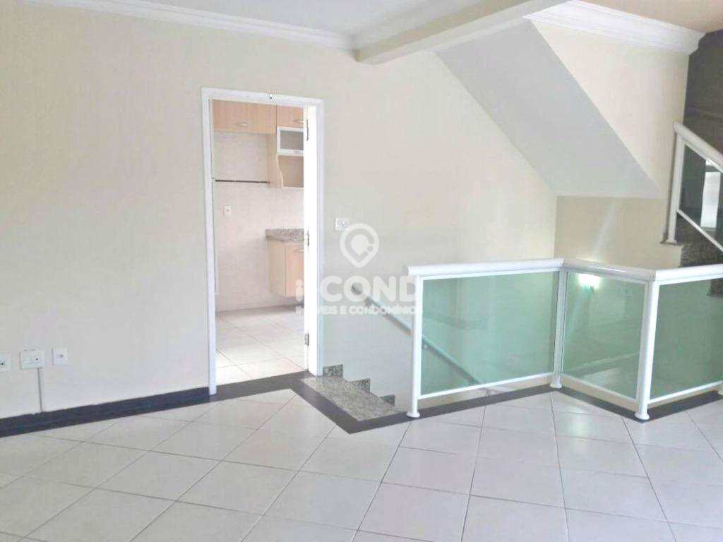 Casa em Santos, no bairro Macuco