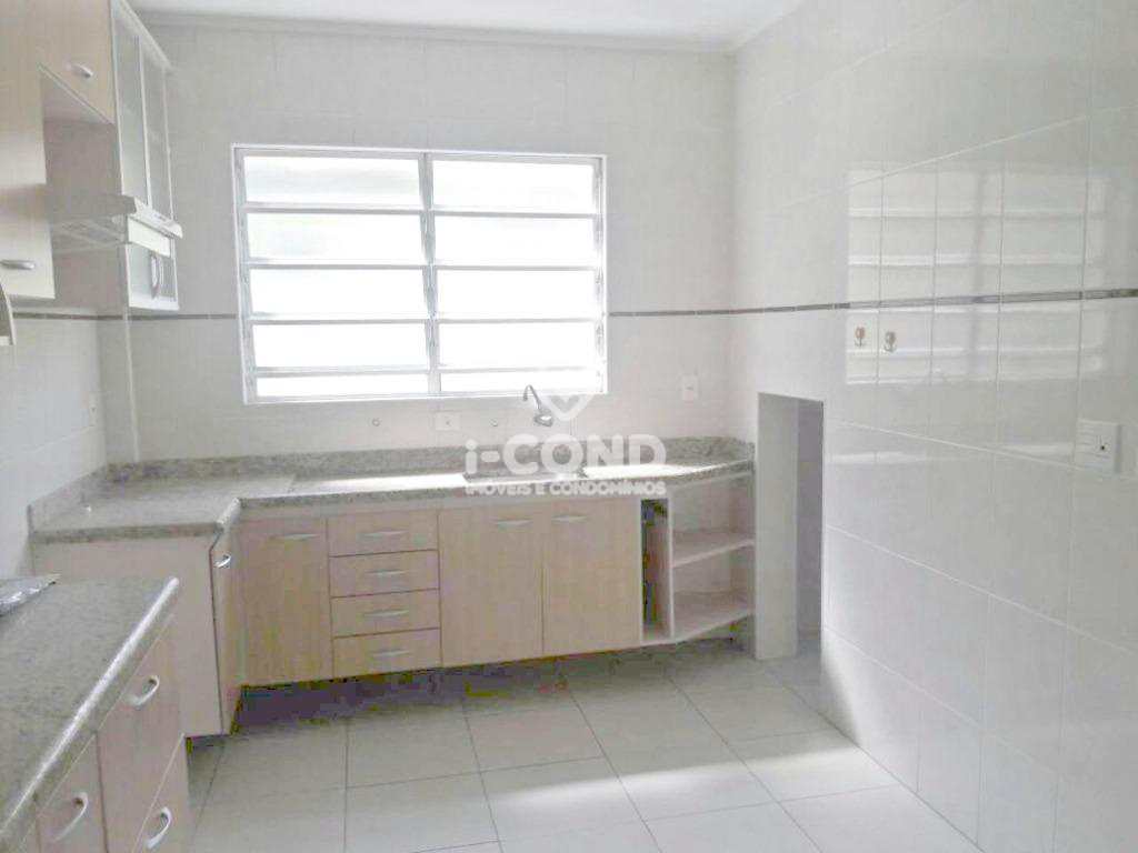 Casa em Santos, no bairro Macuco