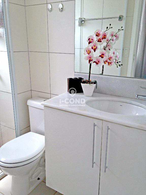 Apartamento em Santos, no bairro Encruzilhada