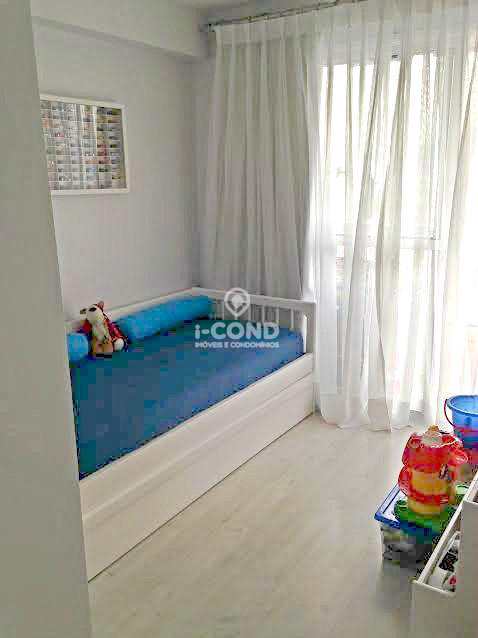 Apartamento em Santos, no bairro Encruzilhada