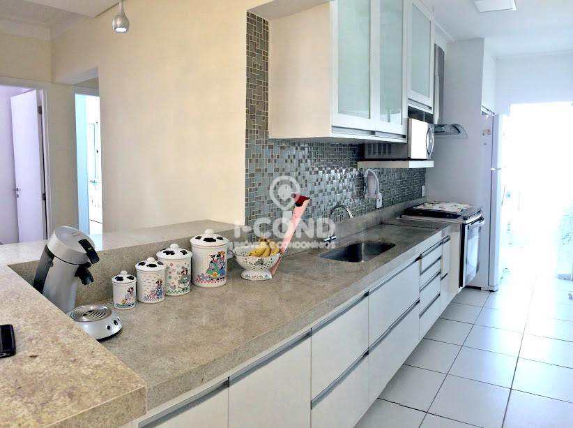 Apartamento em Santos, no bairro Marapé