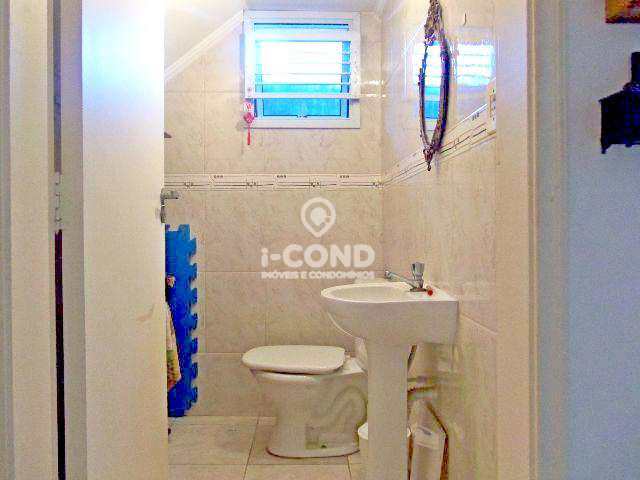 Sobrado em Praia Grande, no bairro Mirim