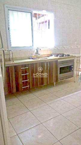 Sobrado em Praia Grande, no bairro Mirim