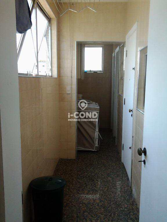 Apartamento em Santos, no bairro Boqueirão