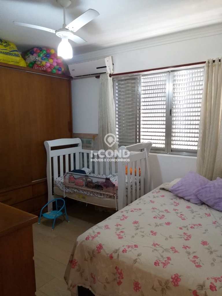Apartamento em São Vicente, no bairro Itararé