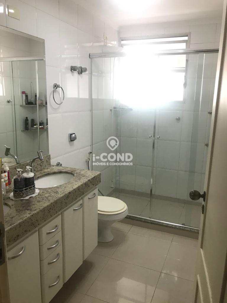 Apartamento em Santos, no bairro Gonzaga