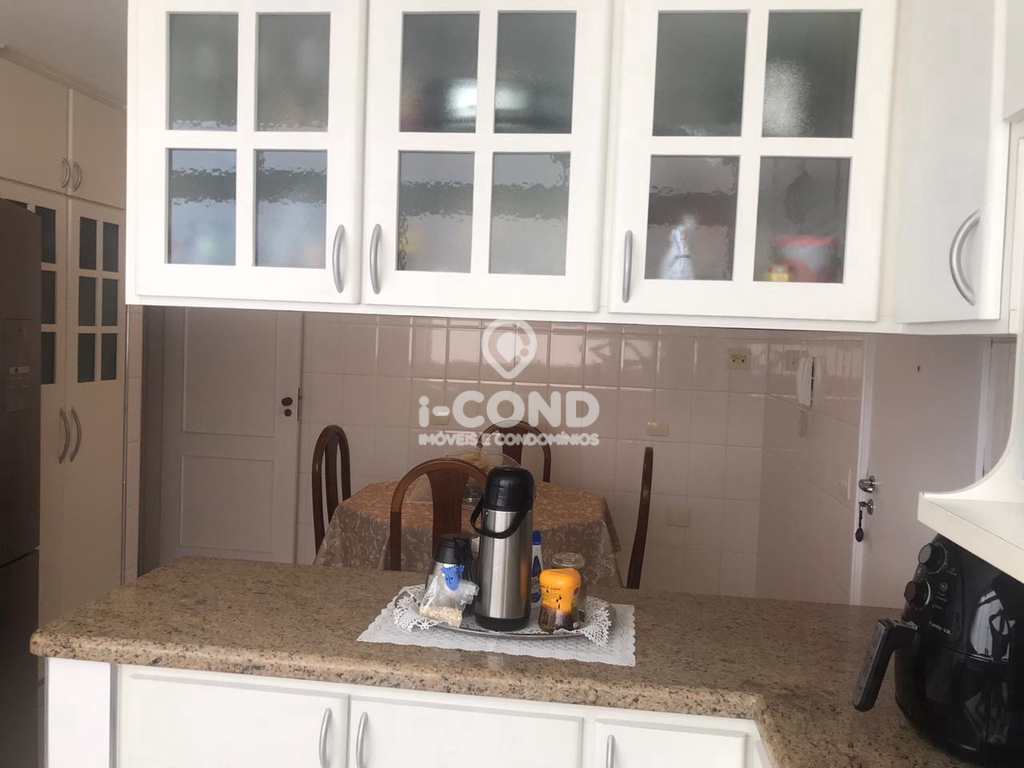 Apartamento em Santos, no bairro Gonzaga