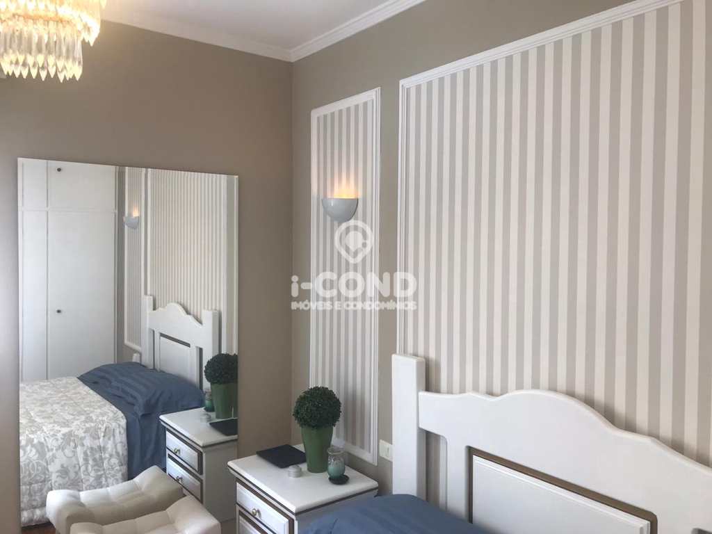 Apartamento em Santos, no bairro Gonzaga