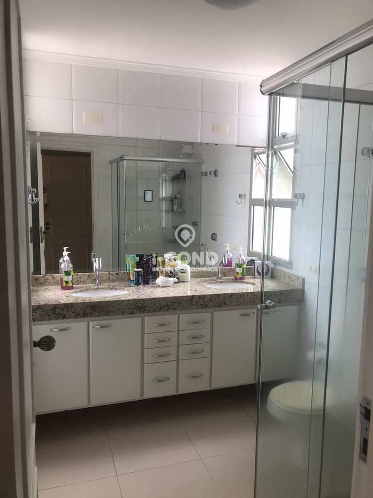 Apartamento em Santos, no bairro Gonzaga