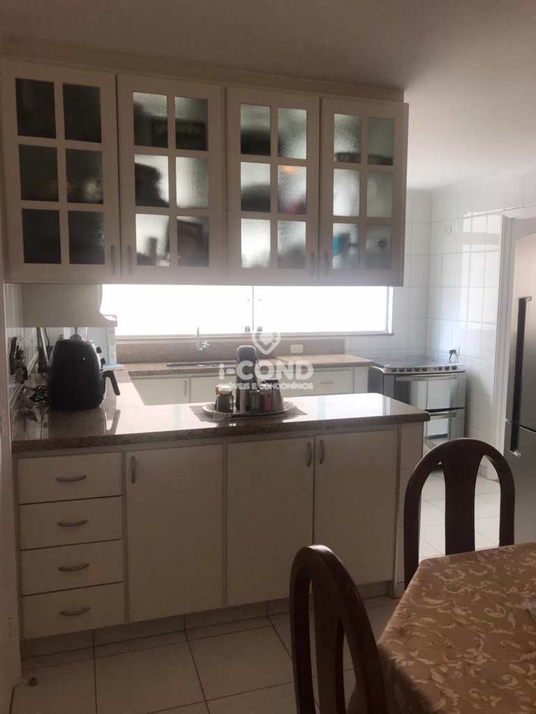 Apartamento em Santos, no bairro Gonzaga