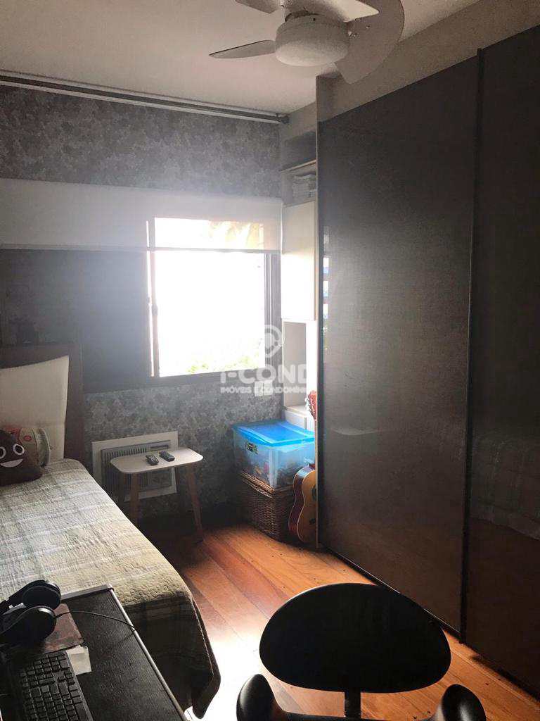 Apartamento em Santos, no bairro Boqueirão