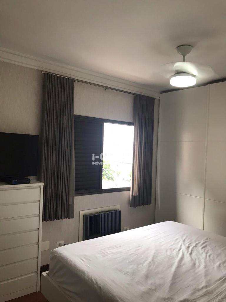 Apartamento em Santos, no bairro Boqueirão