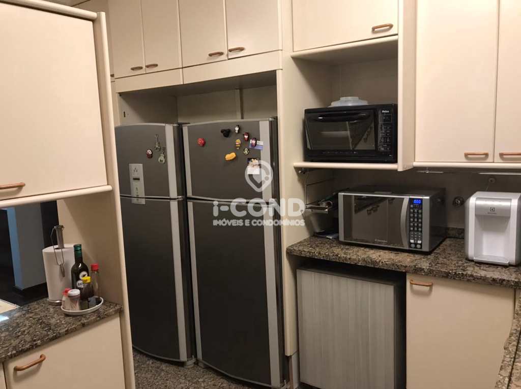 Apartamento em Santos, no bairro Boqueirão