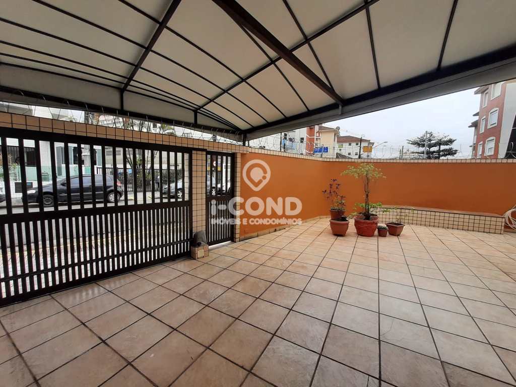 Casa em Santos, no bairro Campo Grande