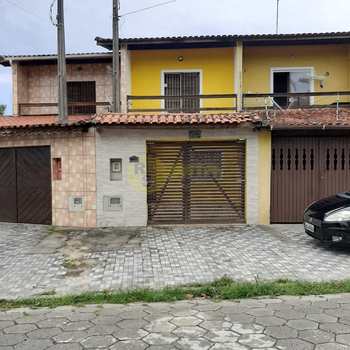 Sobrado em Mongaguá, bairro Balneário Itaguai