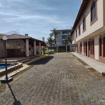 Casa de Condomínio em Praia Grande, bairro Real
