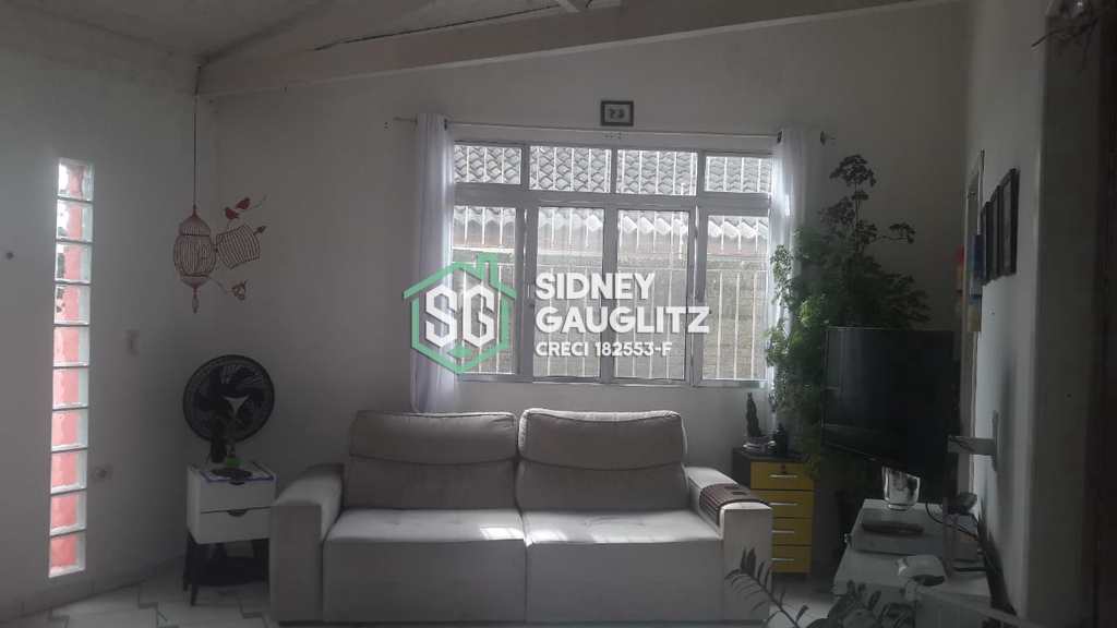Casa em Cananéia, no bairro Vila Cabana