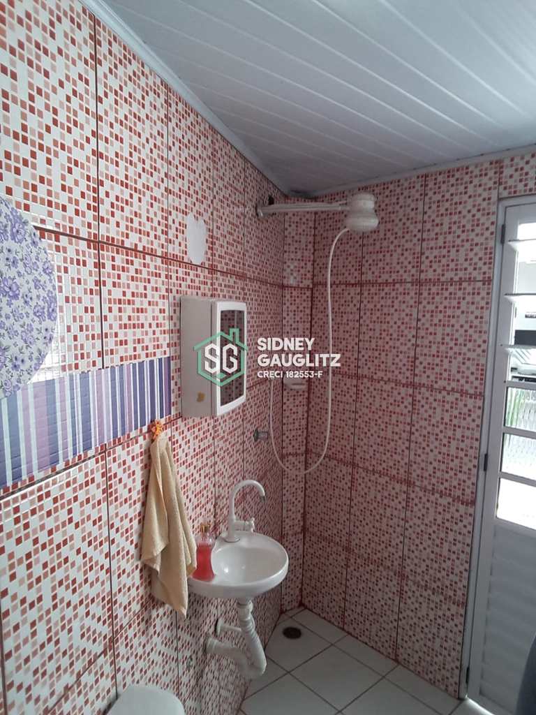 Casa em Cananéia, no bairro Vila Cabana