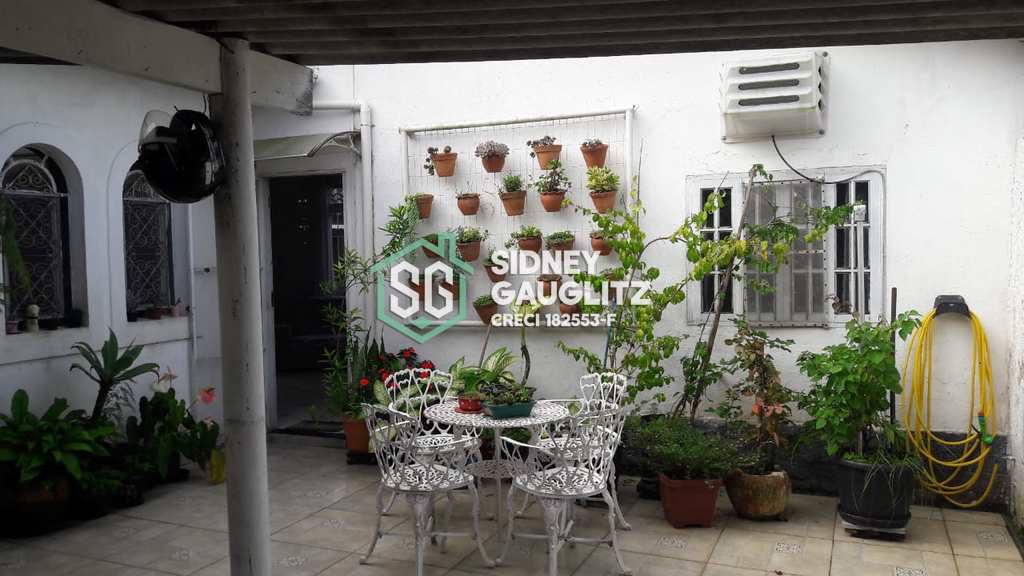 Casa em Cananéia, no bairro Vila Cabana