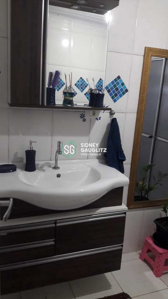 Casa em Cananéia, no bairro Vila Cabana