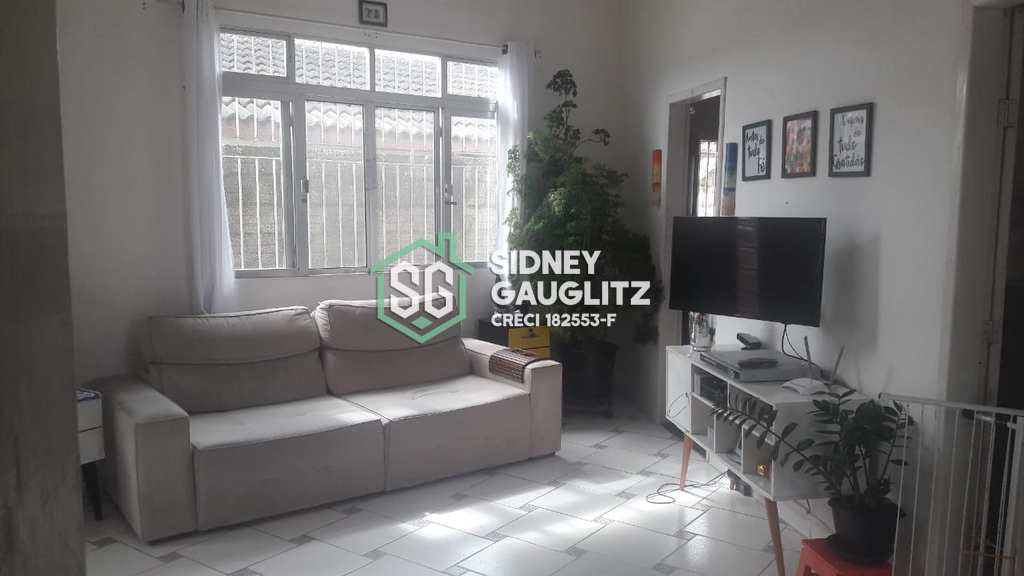Casa em Cananéia, no bairro Vila Cabana