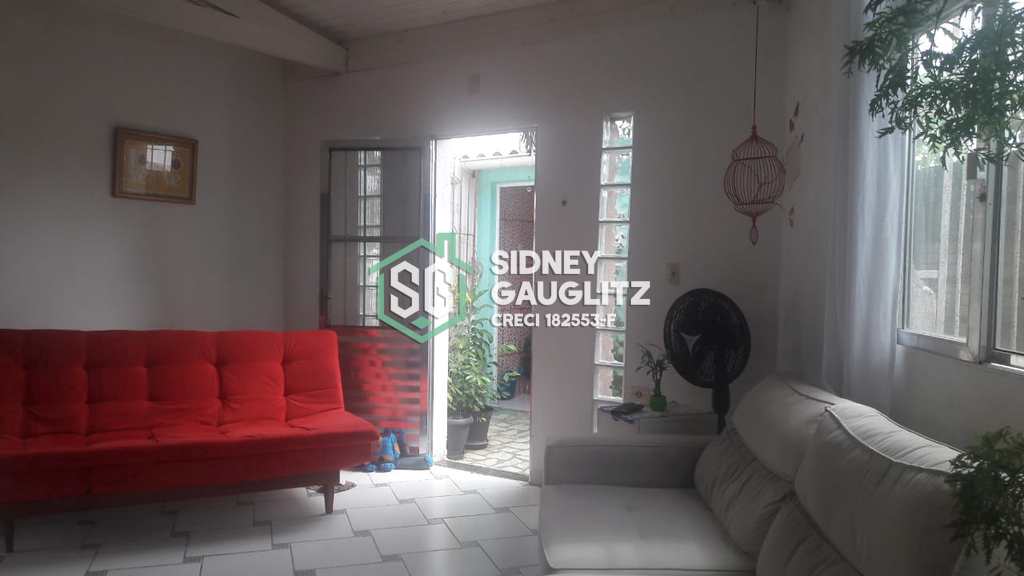 Casa em Cananéia, no bairro Vila Cabana