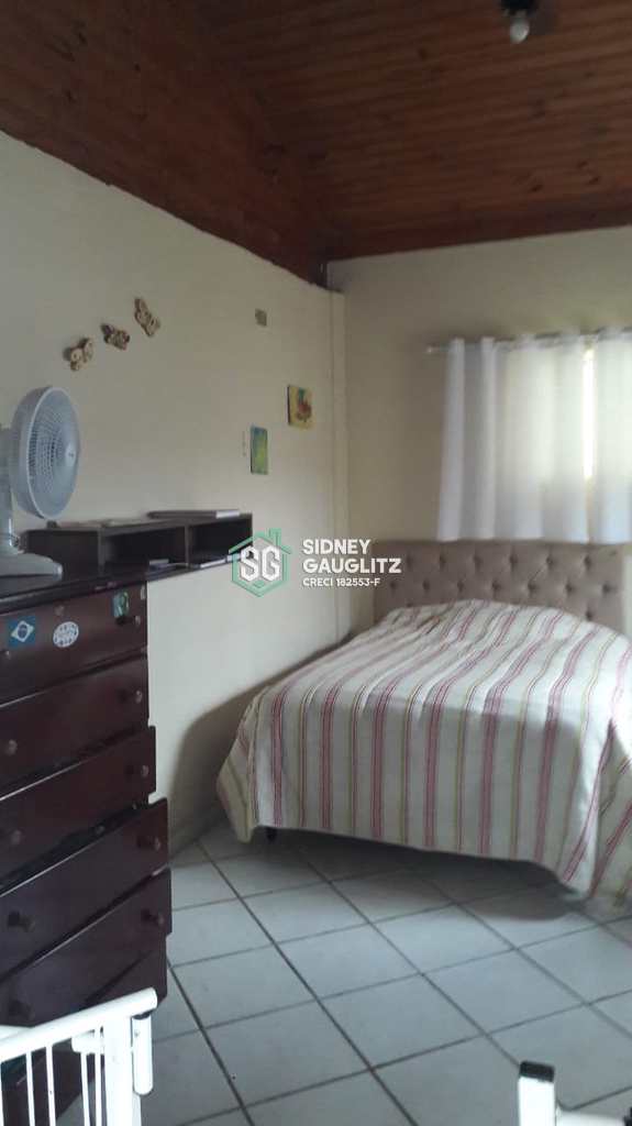 Casa em Cananéia, no bairro Vila Cabana