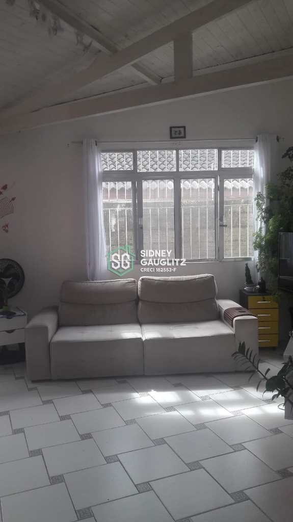 Casa em Cananéia, no bairro Vila Cabana
