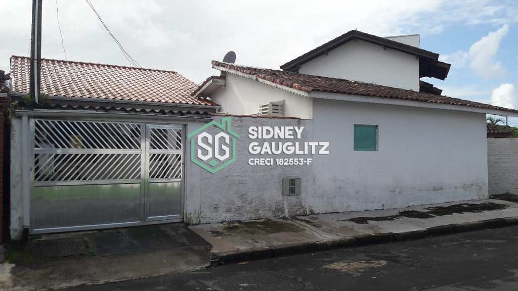 Casa em Cananéia, no bairro Vila Cabana