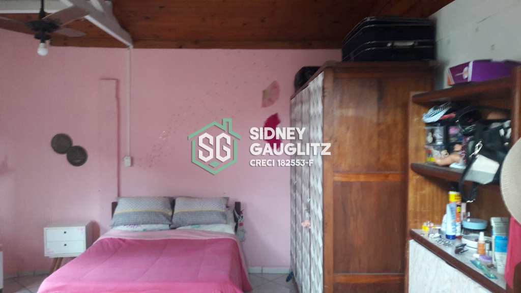 Casa em Cananéia, no bairro Vila Cabana