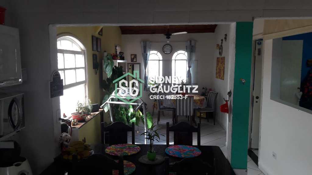 Casa em Cananéia, no bairro Vila Cabana