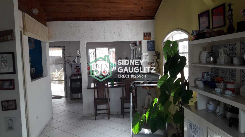 Casa em Cananéia, no bairro Vila Cabana