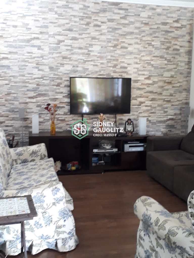 Casa em Cananéia, no bairro Retiro Caravelas
