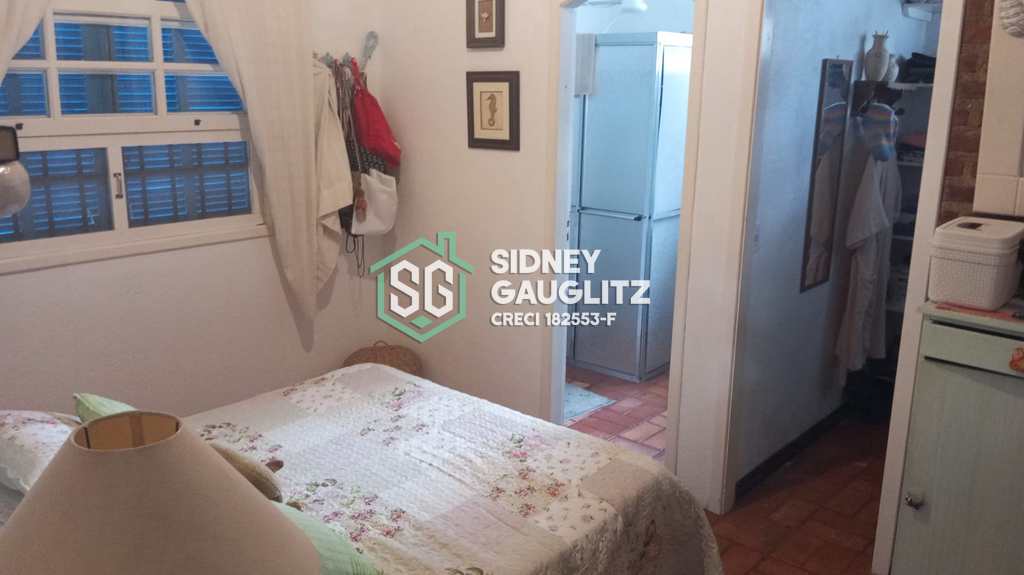 Casa em Cananéia, no bairro Retiro Caravelas