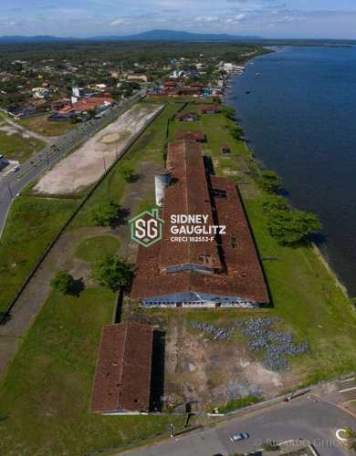 Prédio Comercial, código 113 em Cananéia, bairro Centro
