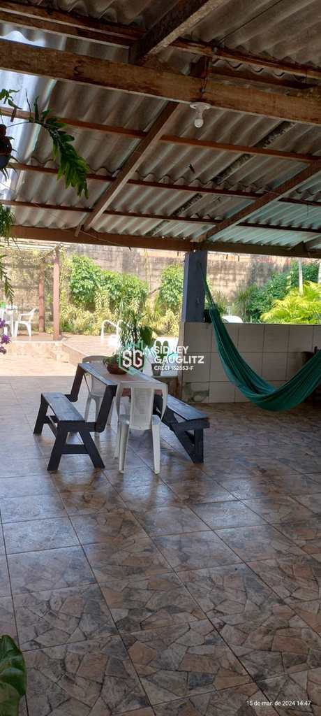 Casa em Cananéia, no bairro Acaraú