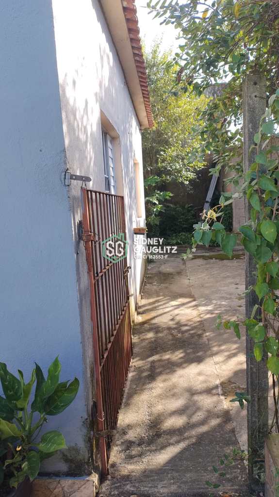 Casa em Cananéia, no bairro Acaraú