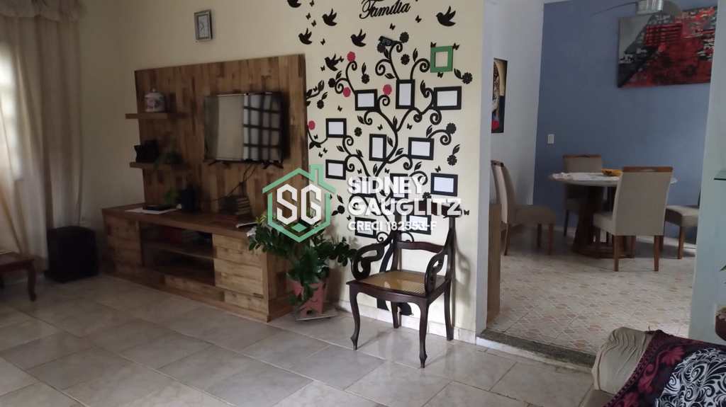 Casa em Cananéia, no bairro Acaraú