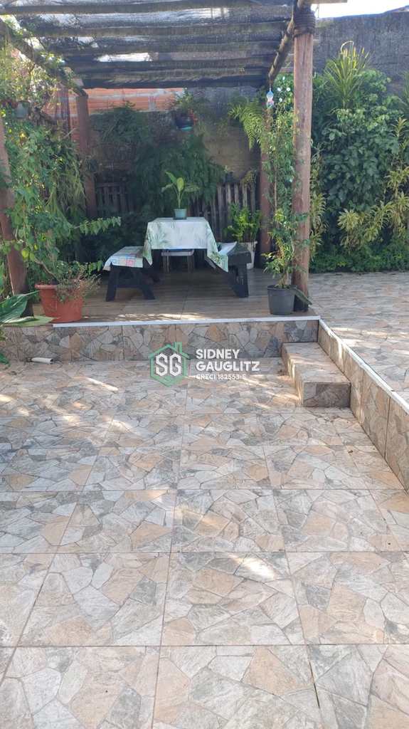 Casa em Cananéia, no bairro Acaraú