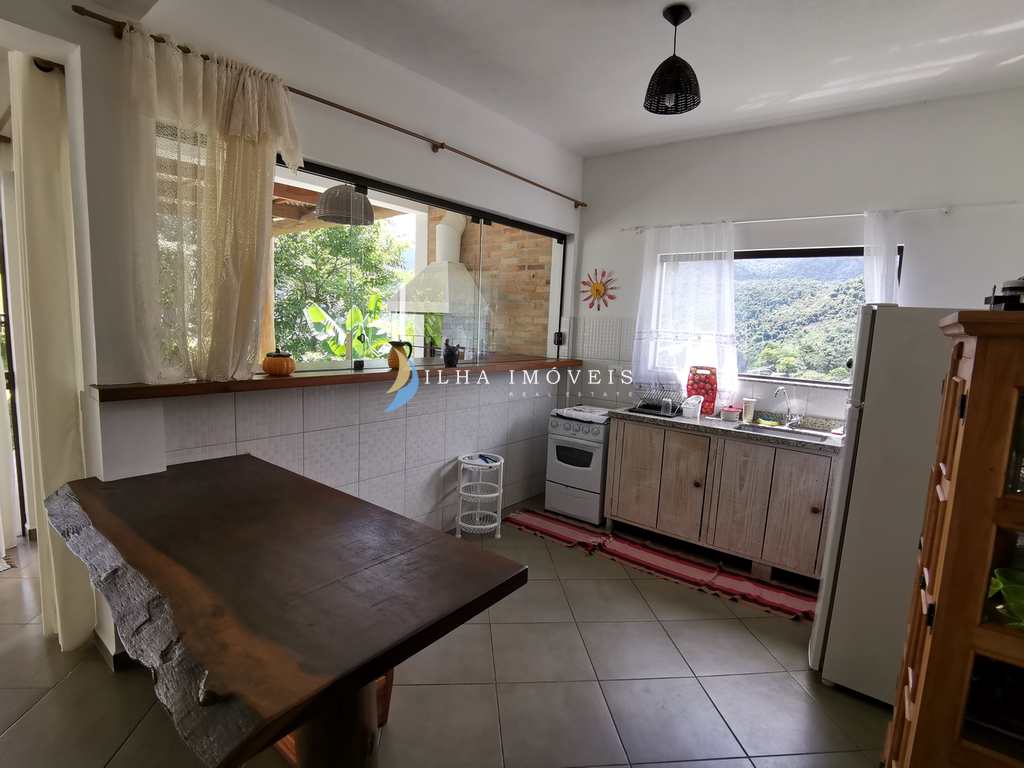 Casa de Condomínio em Ilhabela, no bairro Barra Velha