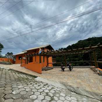 Casa em Ilhabela, bairro Siriúba I