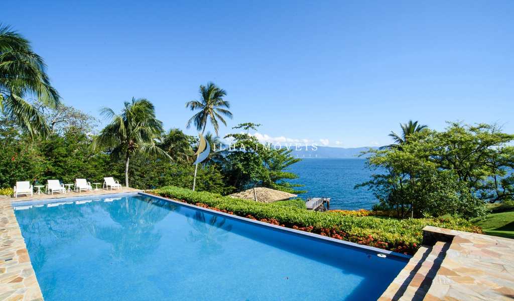 Casa em Ilhabela, bairro Pacoíba