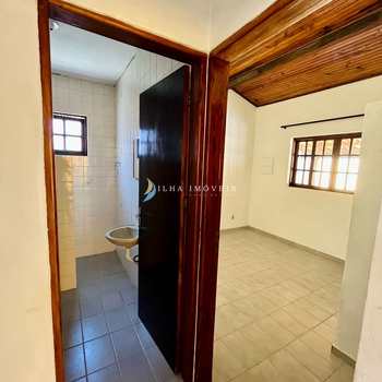 Casa em Ilhabela, bairro Perequê