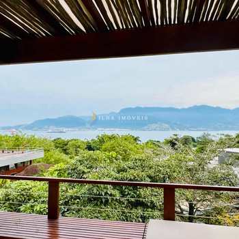 Casa em Ilhabela, bairro Engenho D'água