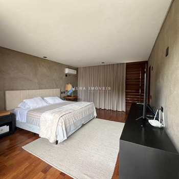 Casa em Ilhabela, bairro Engenho D'água