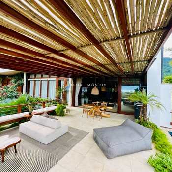 Casa em Ilhabela, bairro Engenho D'água