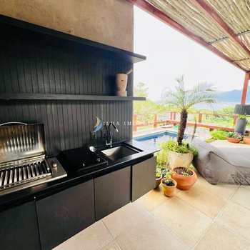 Casa em Ilhabela, bairro Engenho D'água