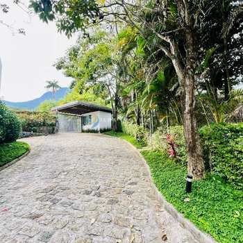 Casa em Ilhabela, bairro Engenho D'água