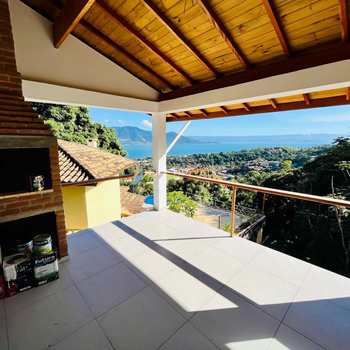 Casa em Ilhabela, bairro Itaguassu